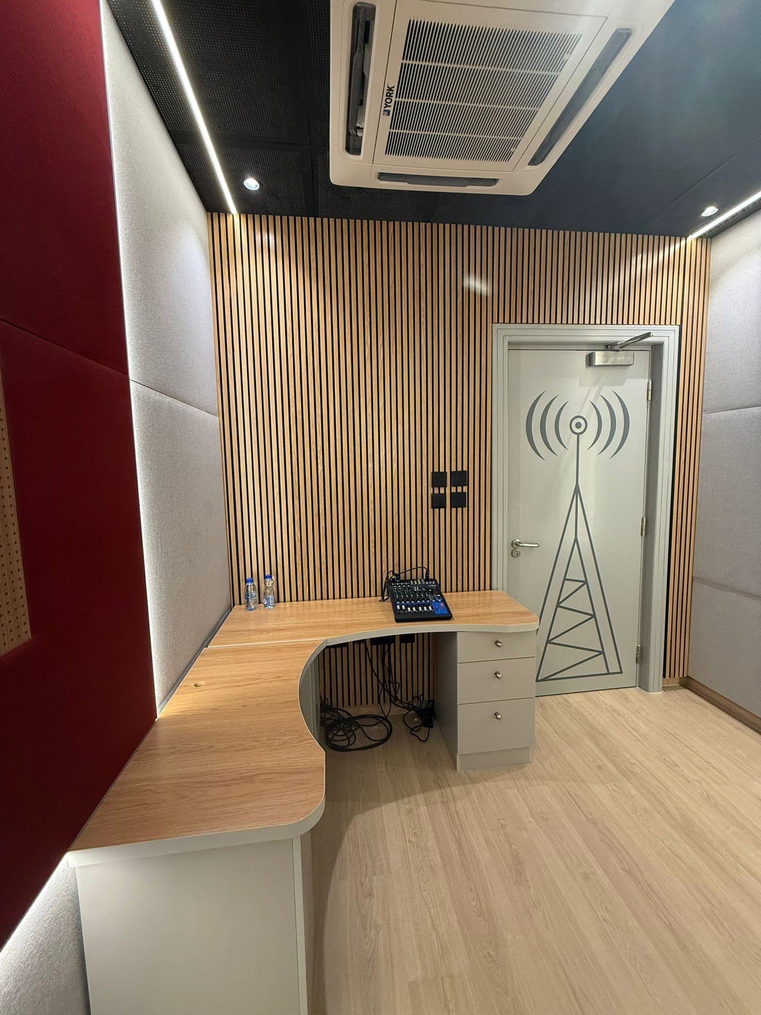 DPS Radio & Podcast Studio — image 4